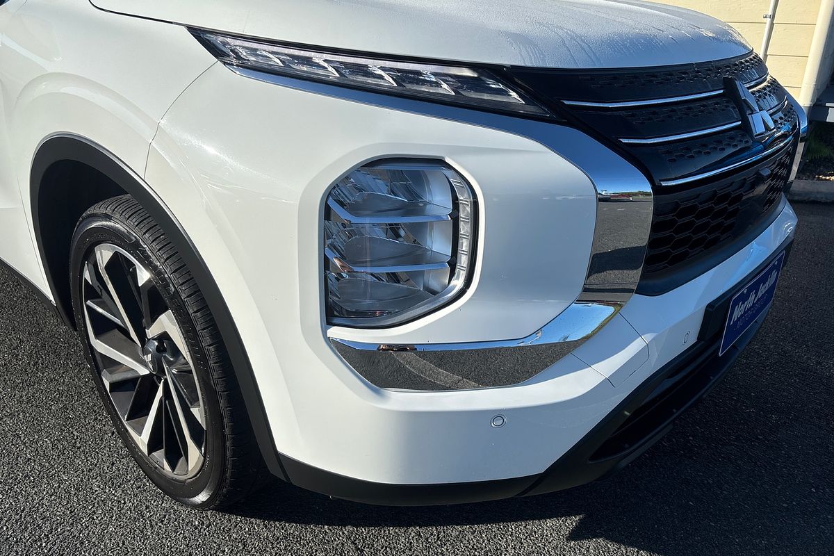 2023 Mitsubishi Outlander ES ZM