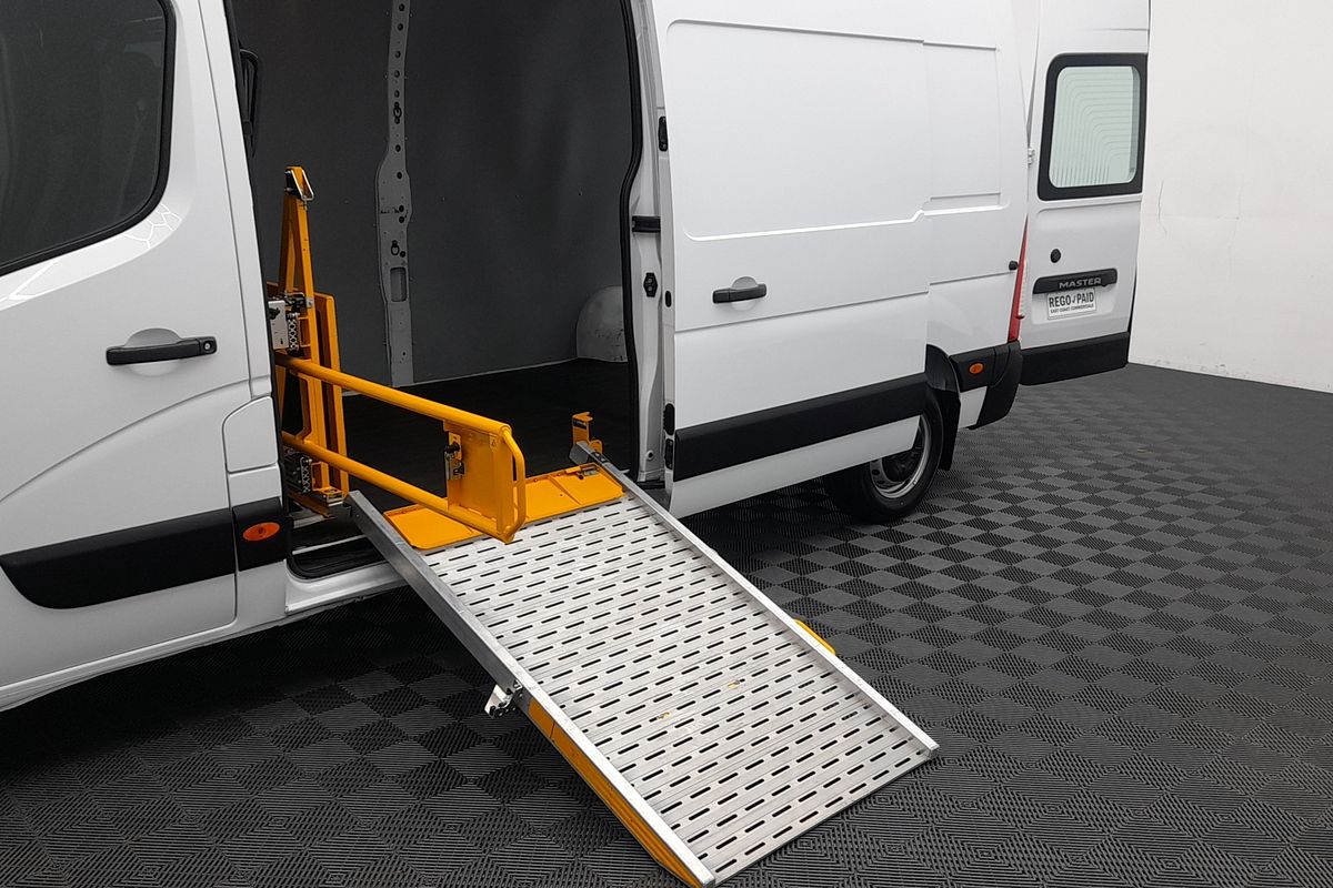 2022 Renault Master Pro 110kW X62 Phase 2 LWB Mid Roof