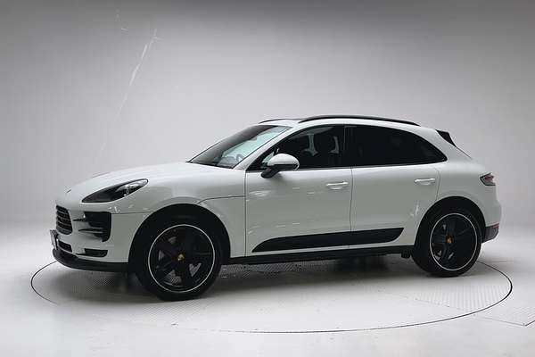 2019 Porsche Macan 95B thumb-3