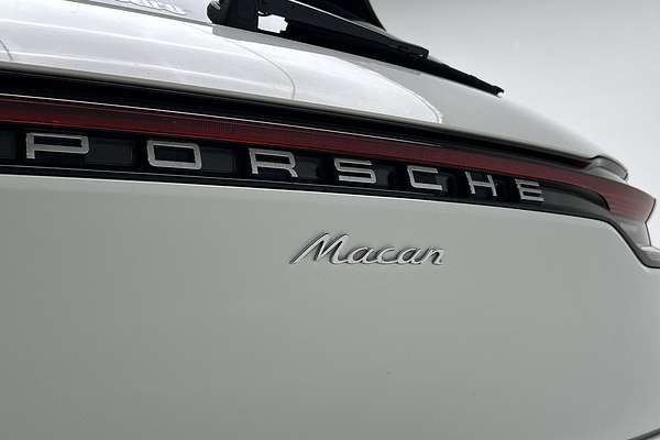 2019 Porsche Macan 95B thumb-21