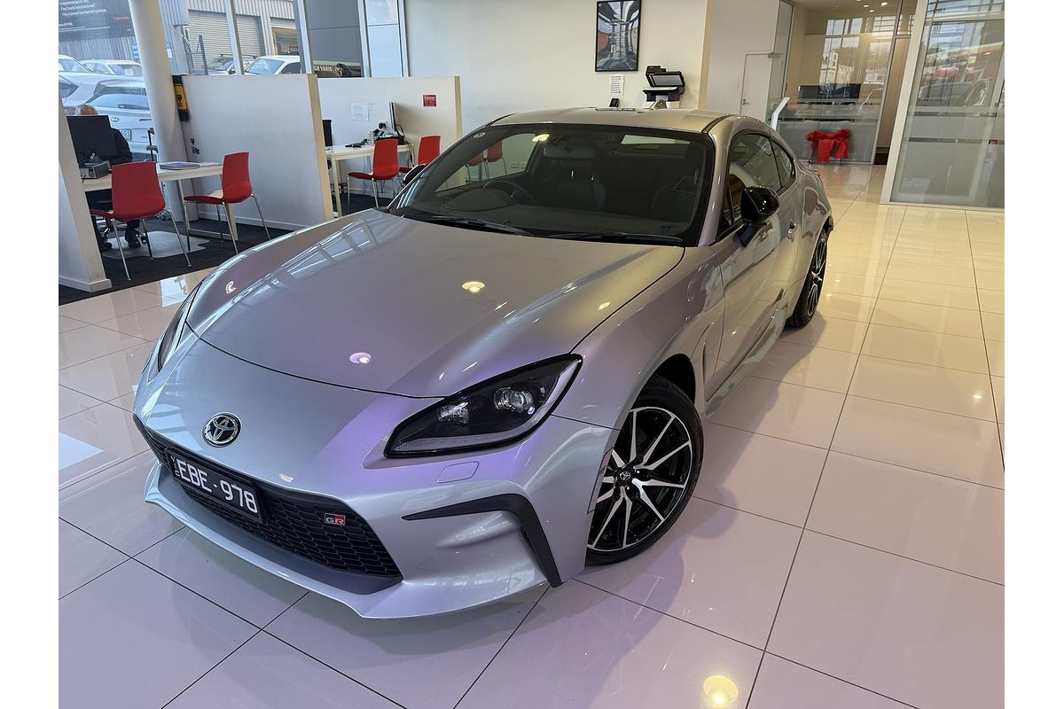 2025 Toyota GR86 GT ZN8