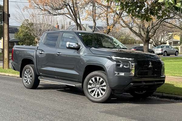 2025 Mitsubishi Triton GLS MV 4X4