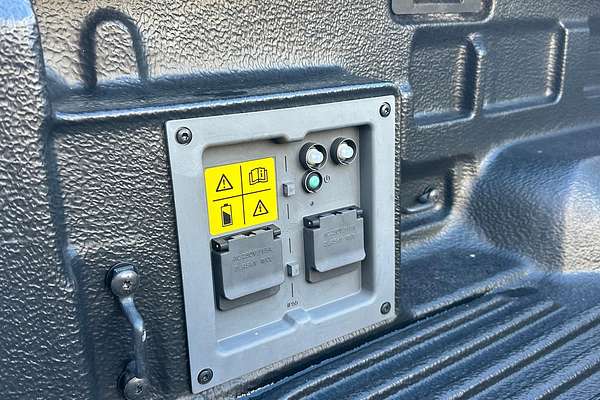 2025 Ford Ranger PHEV XLT 4X4 2.3L thumb-14