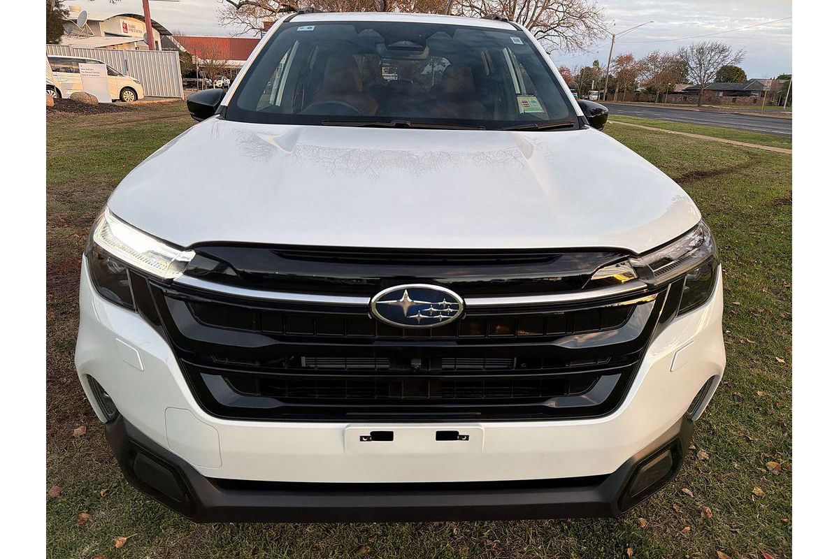 2025 Subaru Forester Hybrid Touring S6