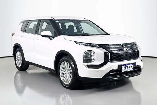 2024 Mitsubishi Outlander ES ZM