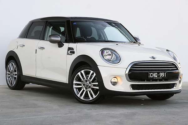 2017 MINI Hatch Cooper F55