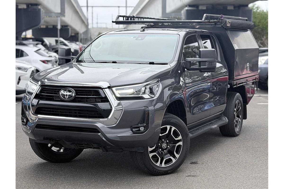 2020 Toyota Hilux SR5 GUN126R 4X4