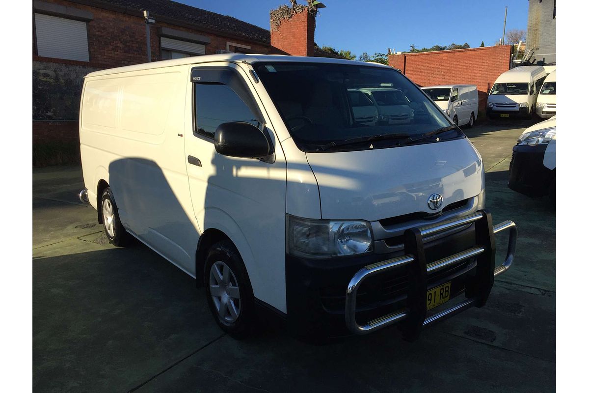 2009 Toyota Hiace LWB KDH201R MY07 UPGRADE