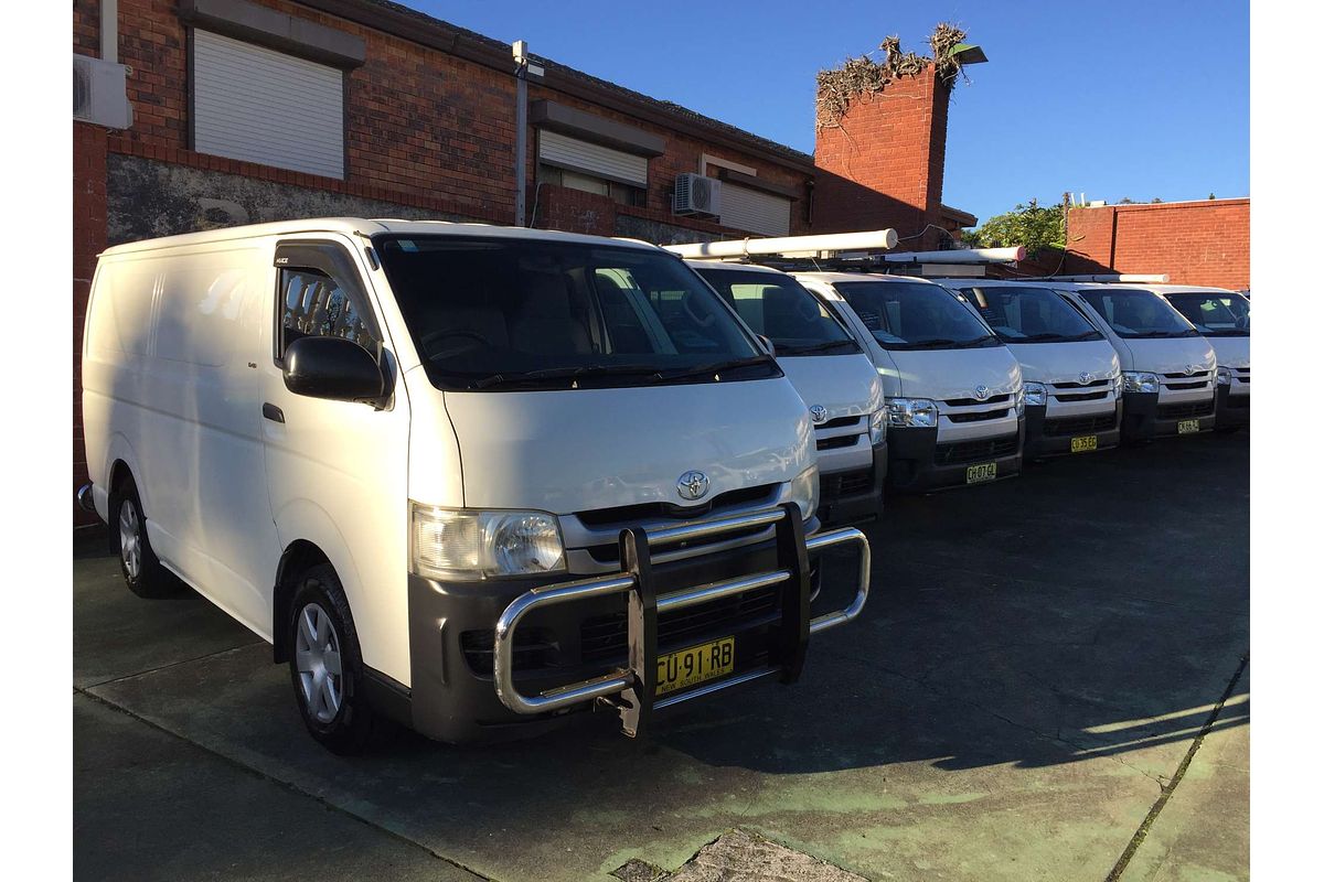 2009 Toyota Hiace LWB KDH201R MY07 UPGRADE