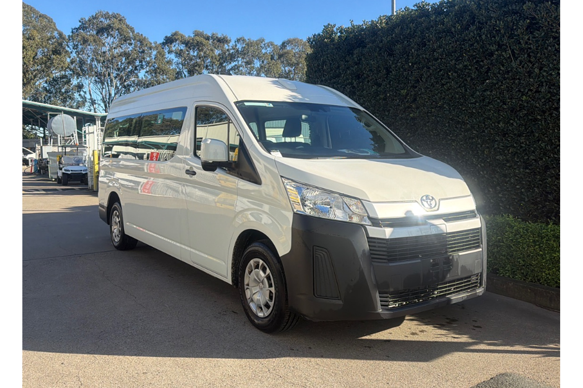 2021 Toyota Hiace Commuter GL GDH322R ELWB High Roof