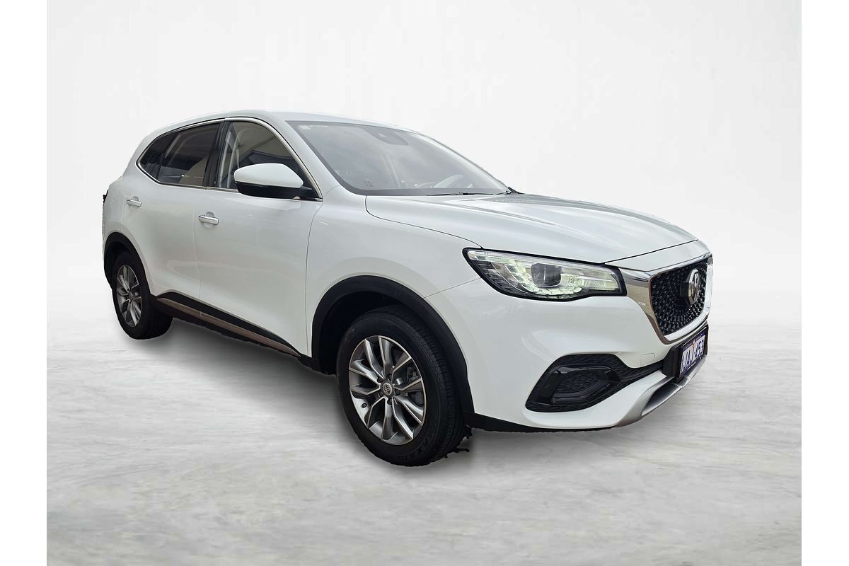 2022 MG HS Core SAS23