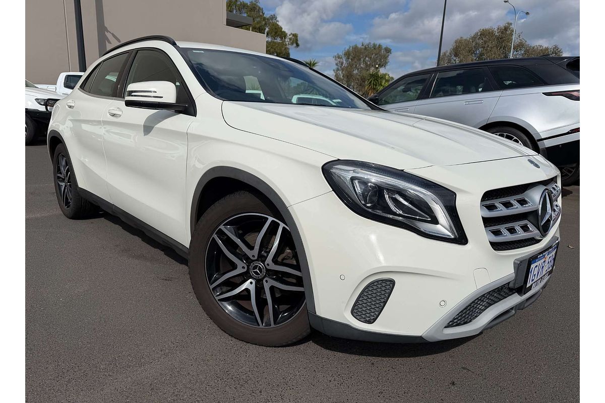 2017 Mercedes-Benz GLA-Class GLA180 X156