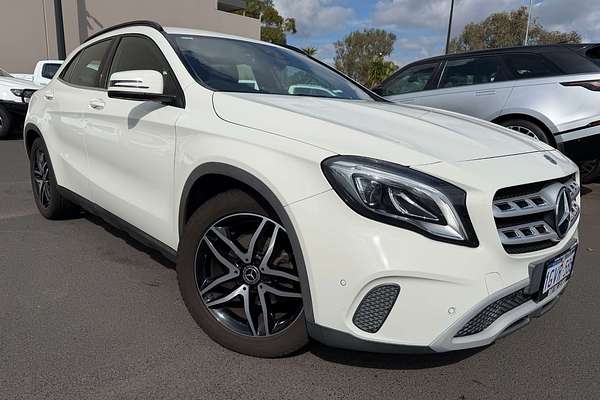 2017 Mercedes-Benz GLA-Class GLA180 X156