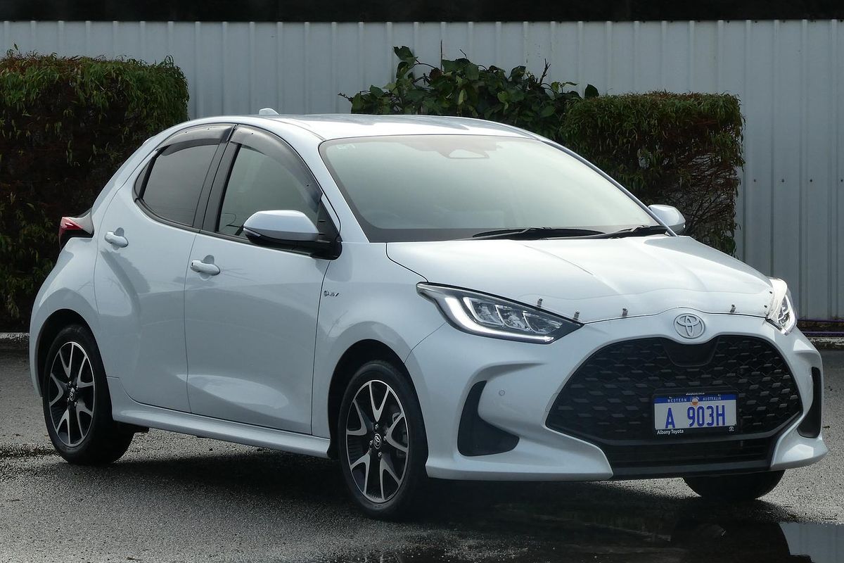 2025 Toyota Yaris SX Hybrid MXPH10R