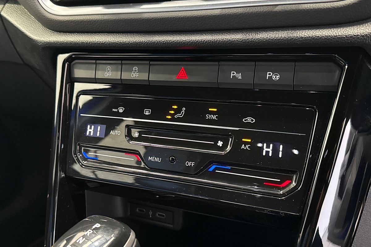 2022 Volkswagen T-Roc R Grid Edition D11