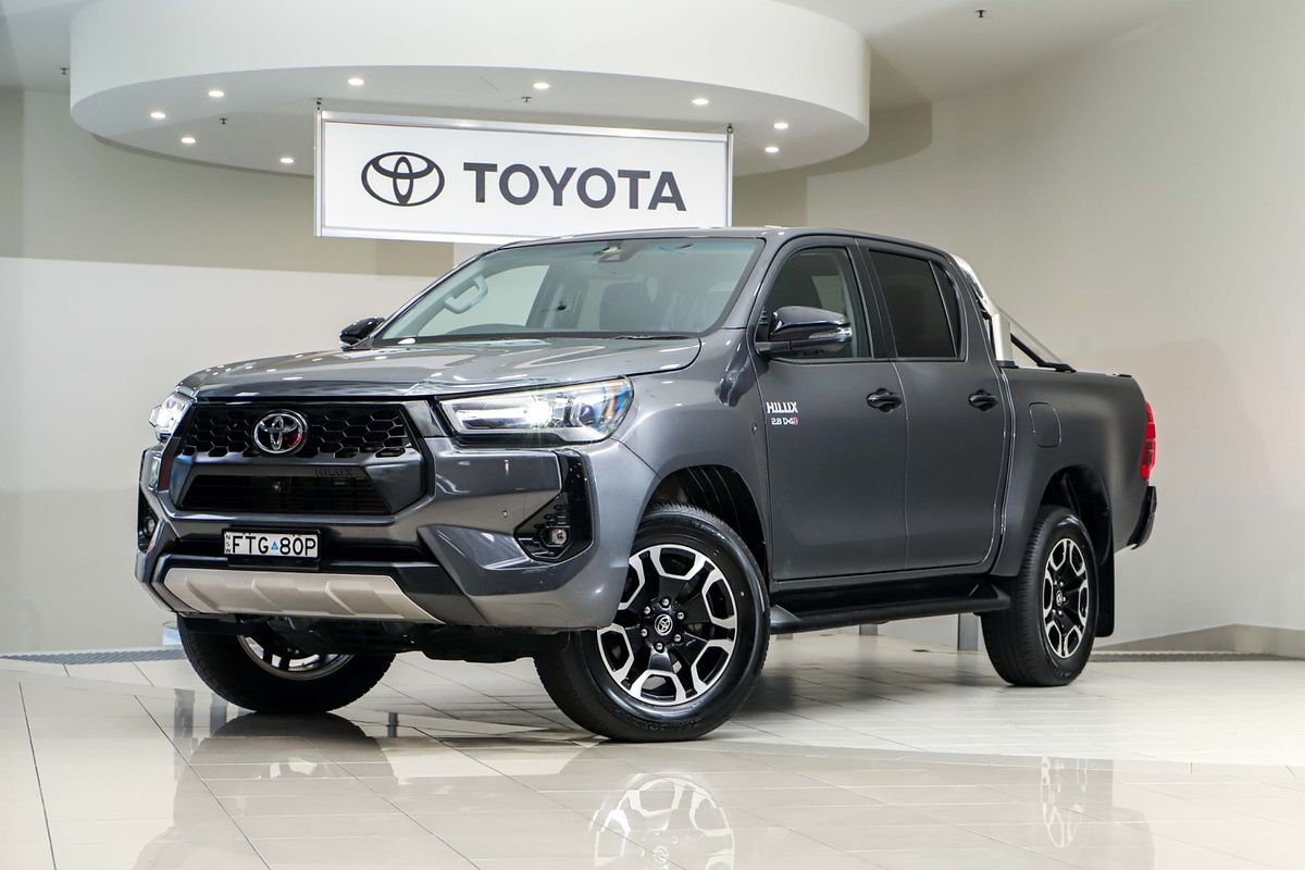 2025 Toyota Hilux SR5 48V GUN126R 4X4