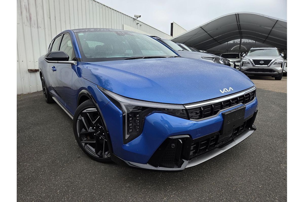 2024 Kia K4 GT-Line CL4m