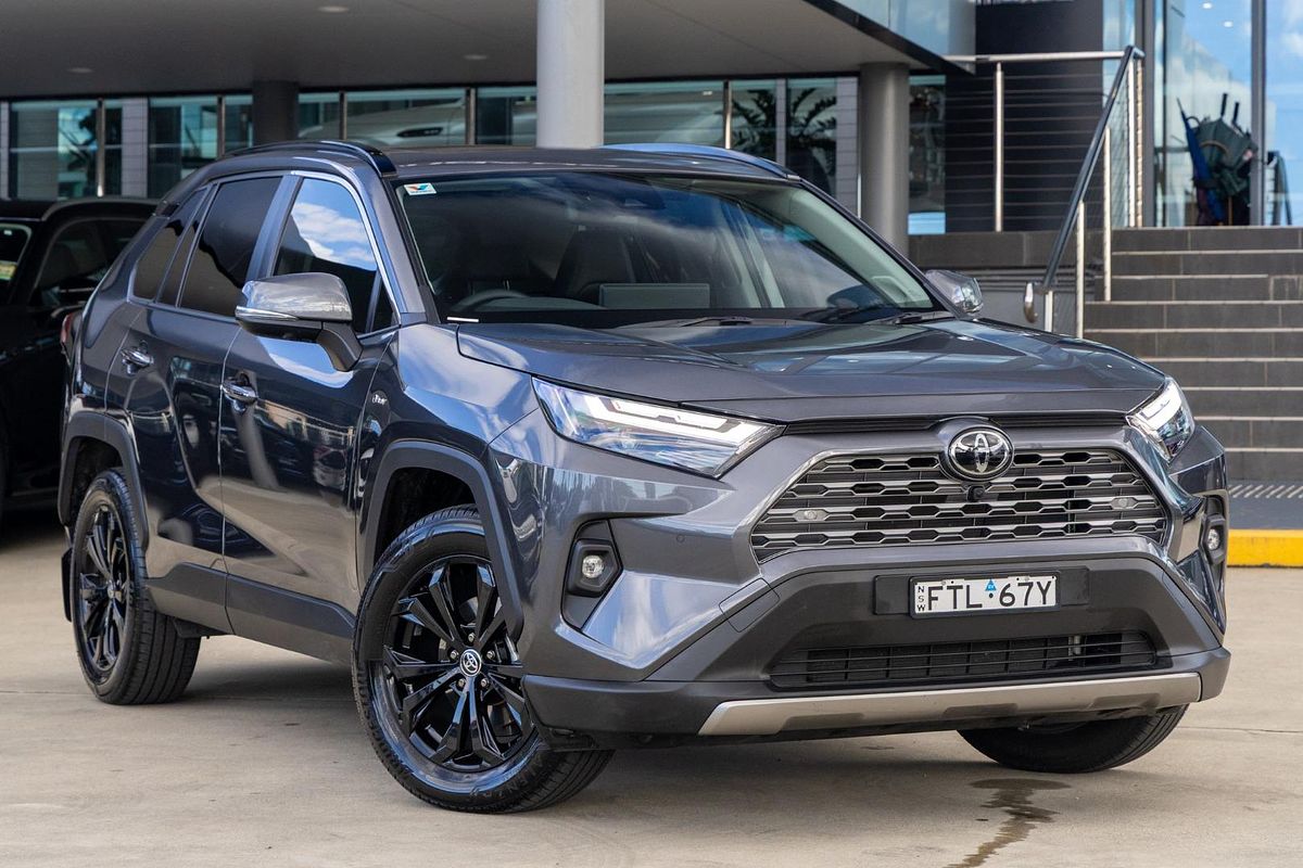 2025 Toyota RAV4 Cruiser AXAH52R