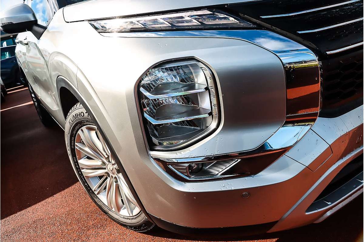2022 Mitsubishi Outlander LS ZM