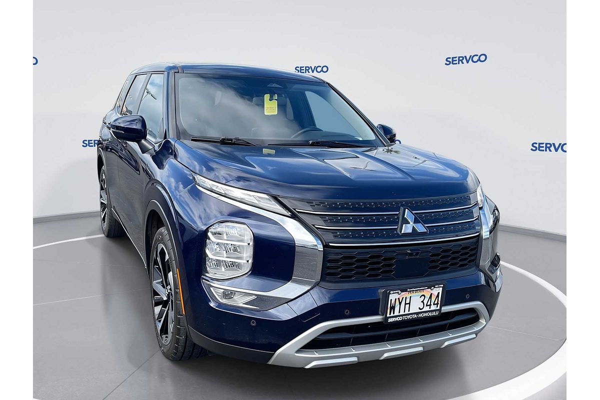 2024 Mitsubishi Outlander SE