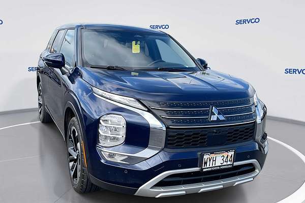 2024 Mitsubishi Outlander SE