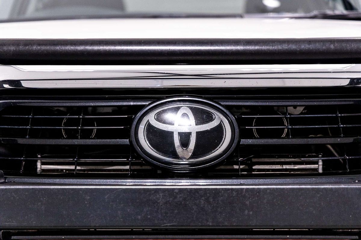 2021 Toyota Hilux SR5 GUN126R 4X4