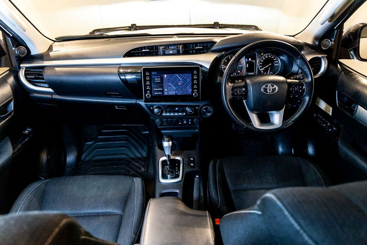 2021 Toyota Hilux SR5 GUN126R 4X4