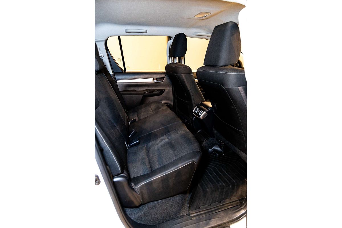 2021 Toyota Hilux SR5 GUN126R 4X4