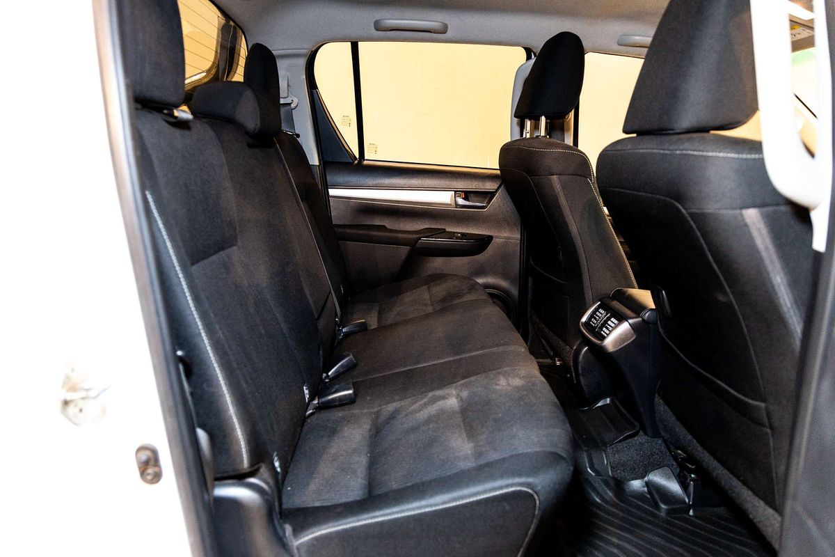 2021 Toyota Hilux SR5 GUN126R 4X4