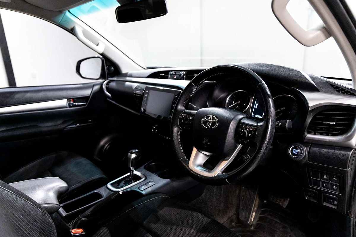 2021 Toyota Hilux SR5 GUN126R 4X4