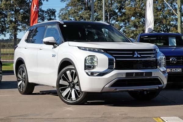 2025 Mitsubishi Outlander PHEV Exceed Tourer ZM