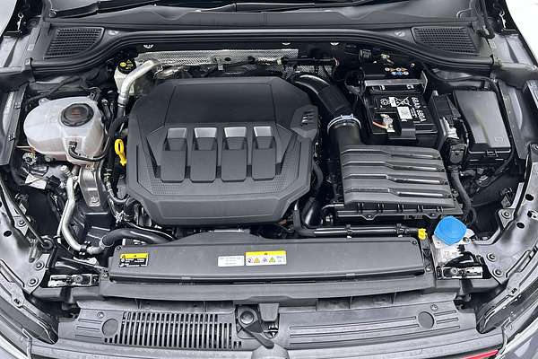 2024 Volkswagen Golf GTI 8 thumb-10