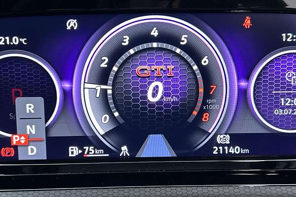 2024 Volkswagen Golf GTI 8 thumb-13