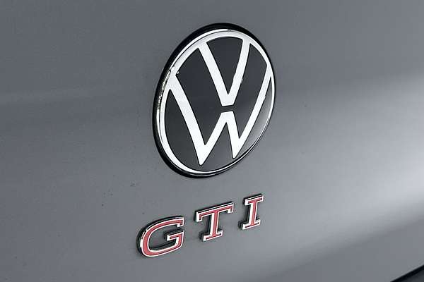 2024 Volkswagen Golf GTI 8 thumb-21