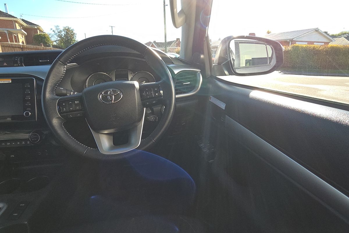 2024 Toyota Hilux SR5 GUN126R 4X4