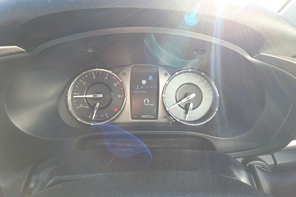 2024 Toyota Hilux SR5 GUN126R 4X4