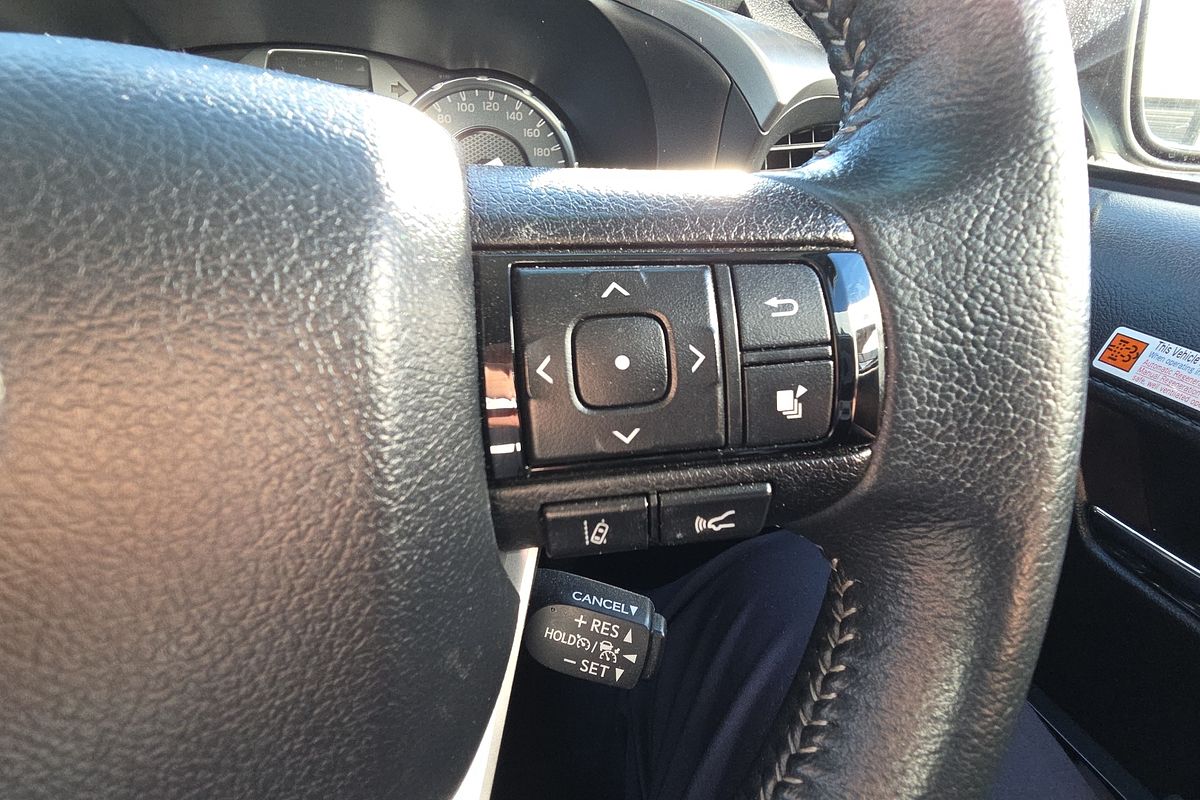 2024 Toyota Hilux SR5 GUN126R 4X4