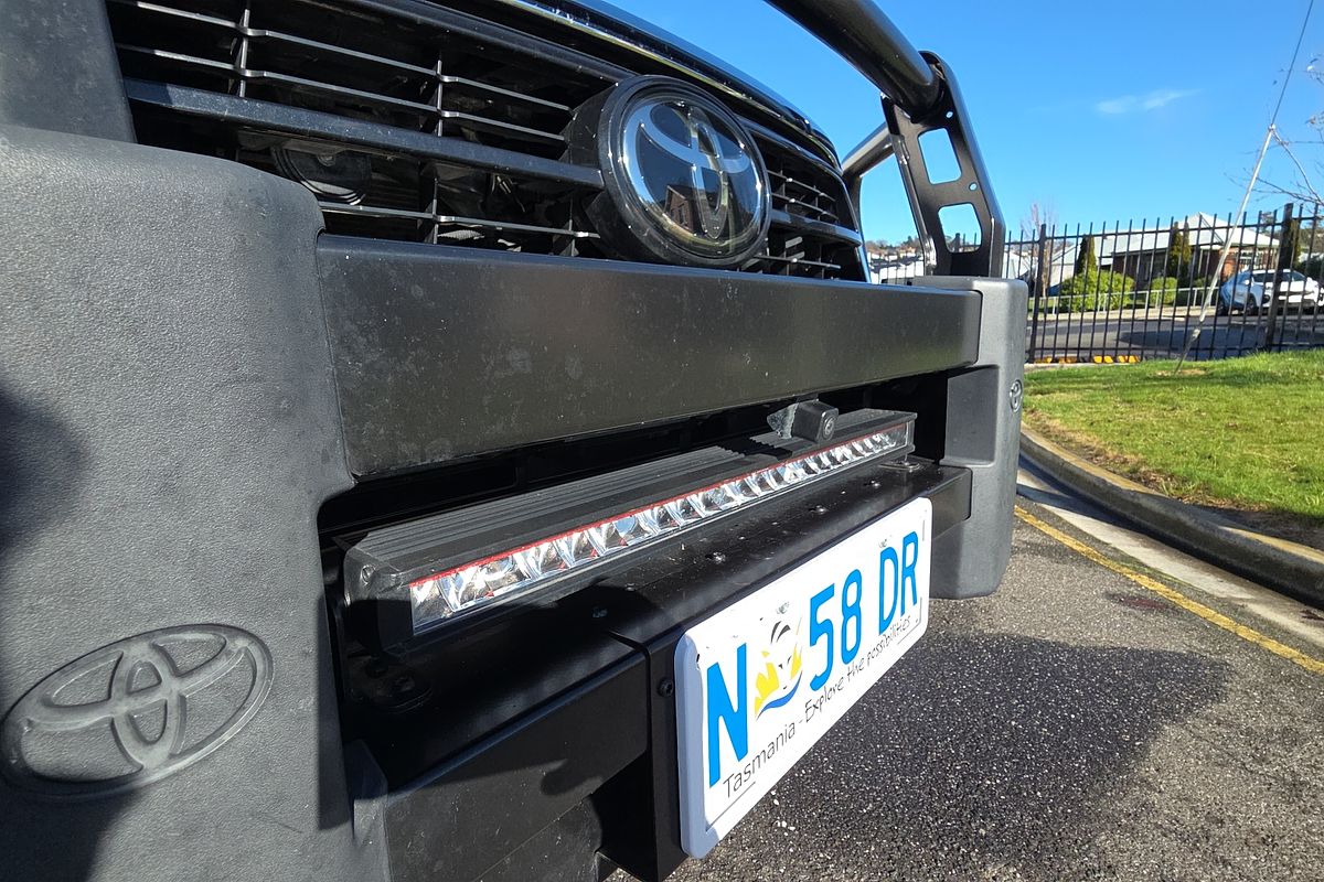 2024 Toyota Hilux SR5 GUN126R 4X4