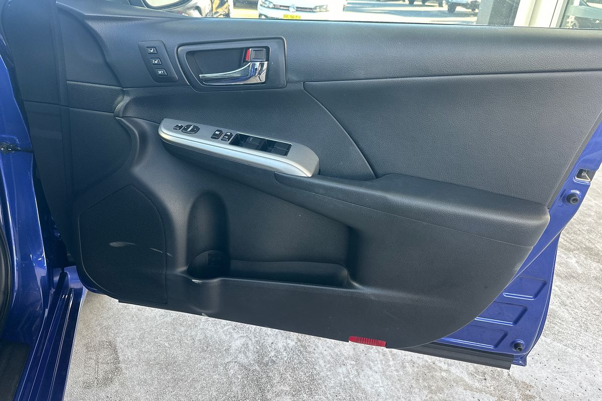2013 Toyota Camry Hybrid H AVV50R