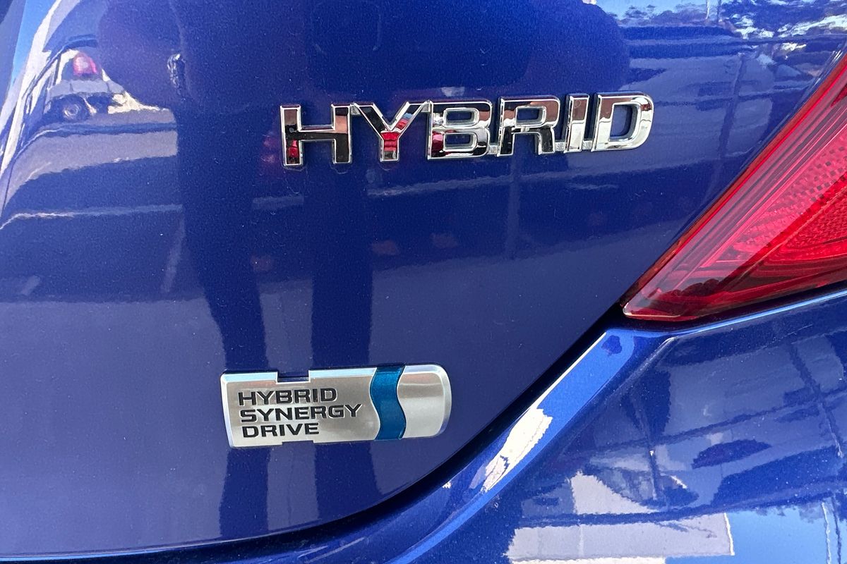 2013 Toyota Camry Hybrid H AVV50R