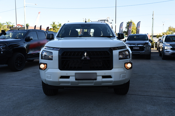 2025 Mitsubishi Triton GLX MV 4X4 thumb-3