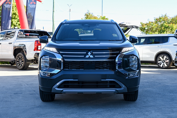 2026 Mitsubishi Outlander LS ZM thumb-2