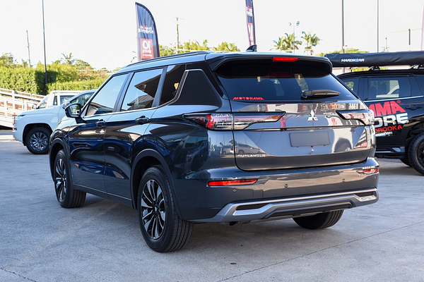 2026 Mitsubishi Outlander LS ZM thumb-5