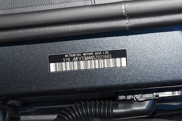 2026 Mitsubishi Outlander LS ZM thumb-20