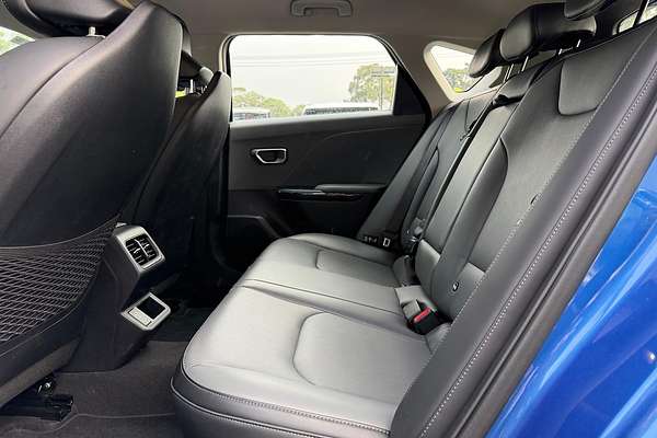 2025 Kia K4 Sport+ CL4m thumb-10