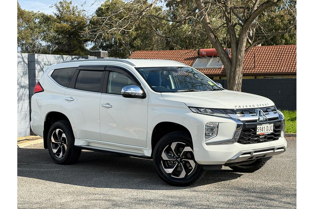 2024 Mitsubishi Pajero Sport GLS QG