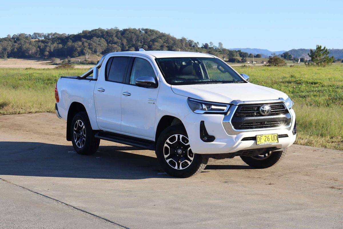2022 Toyota Hilux SR5 GUN126R 4X4