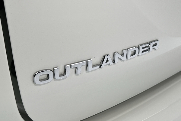 2026 Mitsubishi Outlander LS ZM thumb-42