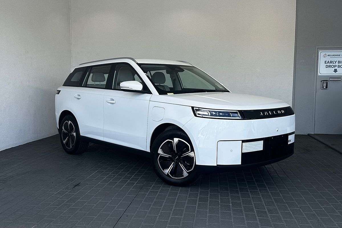 2026 OMODA JAECOO J5 EV Summit