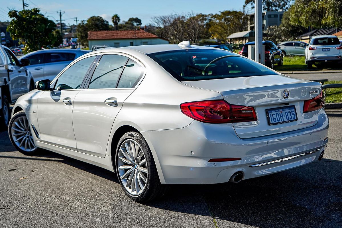 2018 BMW 5 Series 530i Luxury Line G30